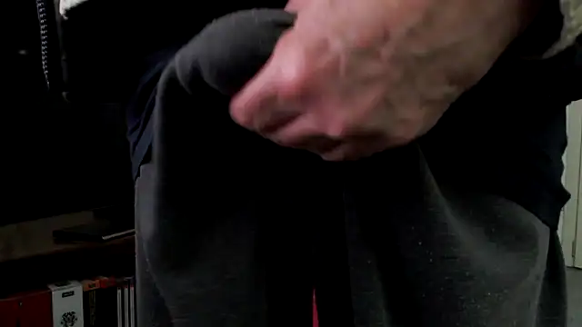 Snapshot of Unicum900 chatting on February 12, 2026, 4:57 pm Unicum900 online show from February 12, 2026, 4:57 pm