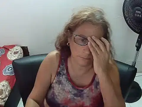 Snapshot of charrysexy1 chatting on December 3, 2024, 4:50 pm charrysexy1 online show from December 3, 2024, 4:50 pm