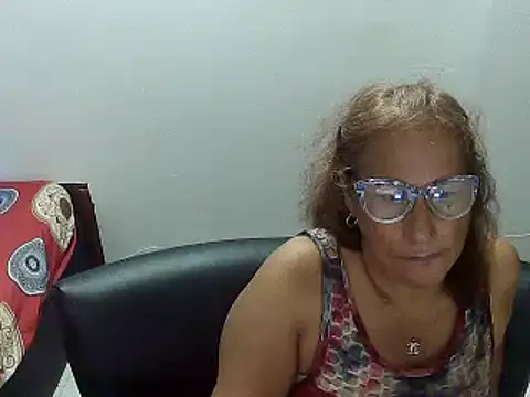 Snapshot of charrysexy1 chatting on December 11, 2024, 10:06 pm charrysexy1 online show from December 11, 2024, 10:06 pm