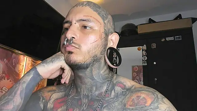 Snapshot of DEATHINK666XX chatting on February 7, 2025, 10:52 pm DEATHINK666XX online show from February 7, 2025, 10:52 pm