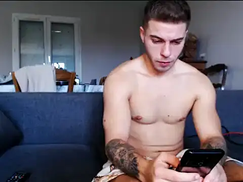 Snapshot of Elkafit28 chatting on January 18, 2026, 11:58 am Elkafit28 online show from January 18, 2026, 11:58 am