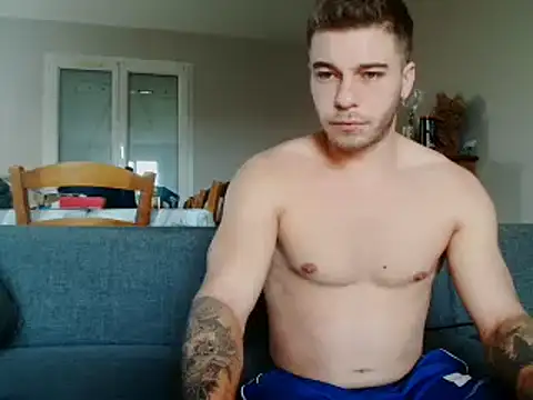 Snapshot of Elkafit28 chatting on February 17, 2026, 10:34 am Elkafit28 online show from February 17, 2026, 10:34 am