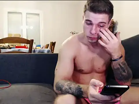 Snapshot of Elkafit28 chatting on February 25, 2026, 8:40 pm Elkafit28 online show from February 25, 2026, 8:40 pm