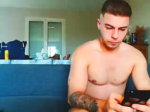 Elkafit28 online show from April 18, 2026, 7:34 am