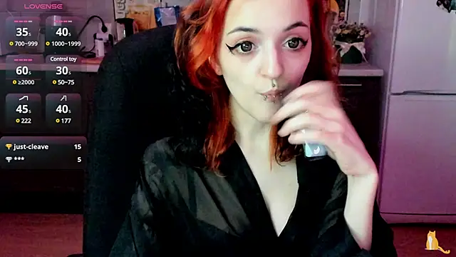 Snapshot of spticc chatting on December 11, 2024, 12:44 pm spticc online show from December 11, 2024, 12:44 pm