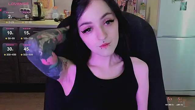 Snapshot of spticc chatting on October 3, 2025, 8:33 am spticc online show from October 3, 2025, 8:33 am