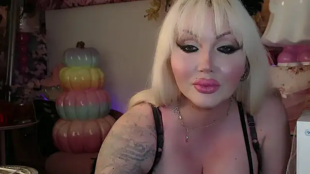 elyink online show from October 26, 2025, 4:46 pm