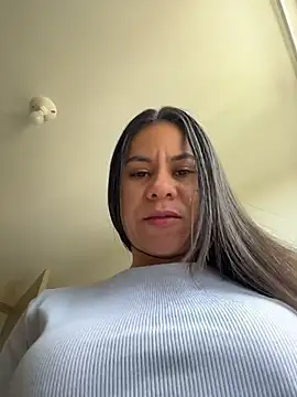 Reggie-Liam online show from April 12, 2026, 7:19 pm