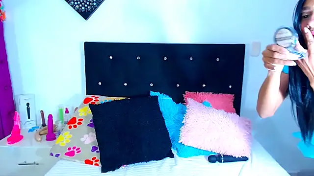 Jenng18 online show from October 20, 2025, 11:27 pm