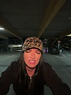 LizaRoxx online show from July 23, 2026, 9:46 pm