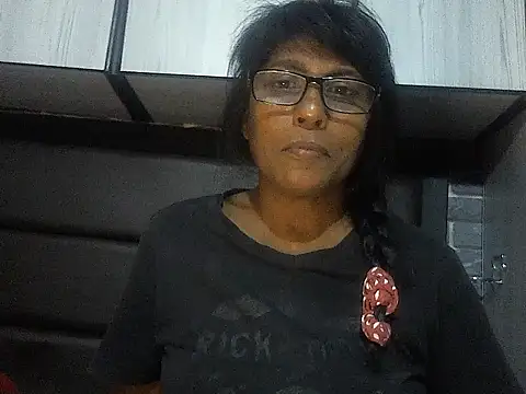 MsAttitude online show from November 14, 2025, 5:22 pm