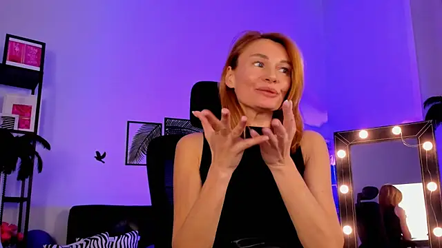 MistyBarnes online show from January 28, 2025, 2:42 pm