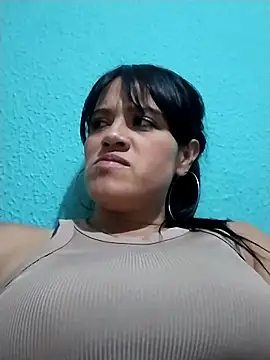 zhayra rose online show from January 7, 2025, 3:35 am