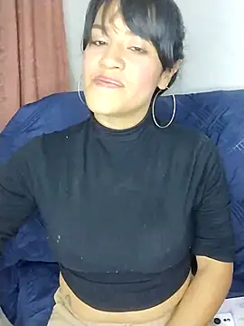 zhayra rose online show from March 13, 2025, 3:33 am