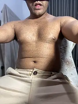 Snapshot of Lahirumadu2 chatting on November 28, 2025, 12:19 pm Lahirumadu2 online show from November 28, 2025, 12:19 pm