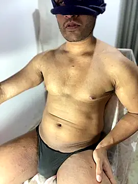 Snapshot of Lahirumadu2 chatting on December 16, 2025, 7:08 pm Lahirumadu2 online show from December 16, 2025, 7:08 pm