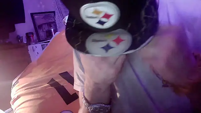 xxxTony999 online show from April 7, 2026, 8:15 am