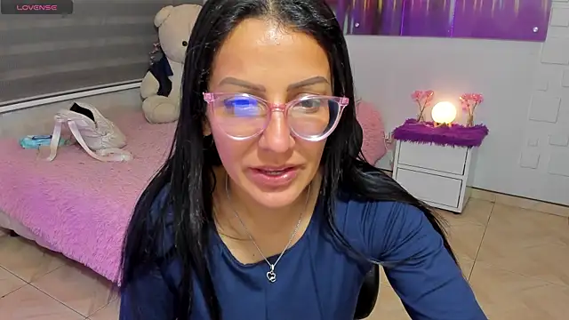 alma blue online show from June 4, 2026, 11:55 pm