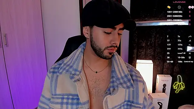 Snapshot of ItsMeEros chatting on January 25, 2025, 10:28 pm ItsMeEros online show from January 25, 2025, 10:28 pm