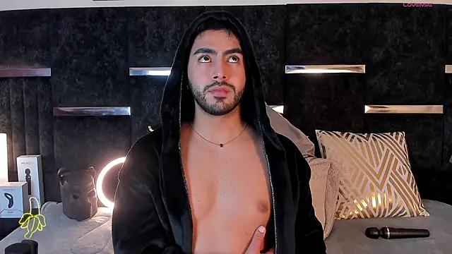 Snapshot of ItsMeEros chatting on March 17, 2025, 3:47 am ItsMeEros online show from March 17, 2025, 3:47 am