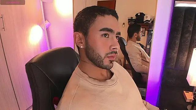 Snapshot of ItsMeEros chatting on November 29, 2025, 11:08 pm ItsMeEros online show from November 29, 2025, 11:08 pm