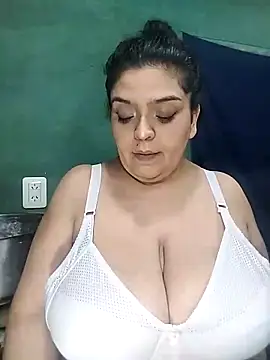 fantasyboobs online show from September 23, 2025, 7:33 am