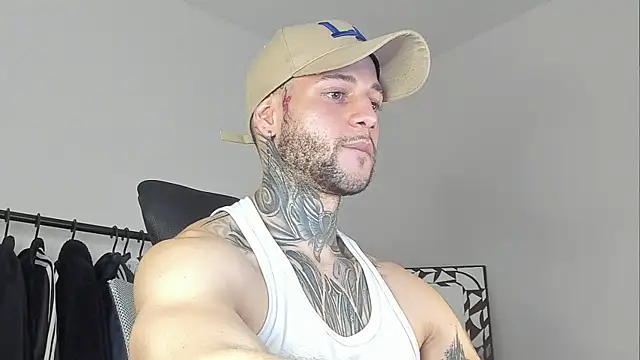  jamesleandros1 online show from November 7, 2025, 4:45 am