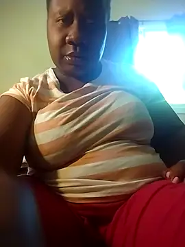 sluttyFetesa online show from September 30, 2025, 6:02 pm