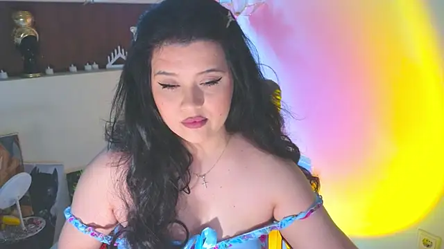 Malika uAngel online show from April 18, 2026, 7:58 pm