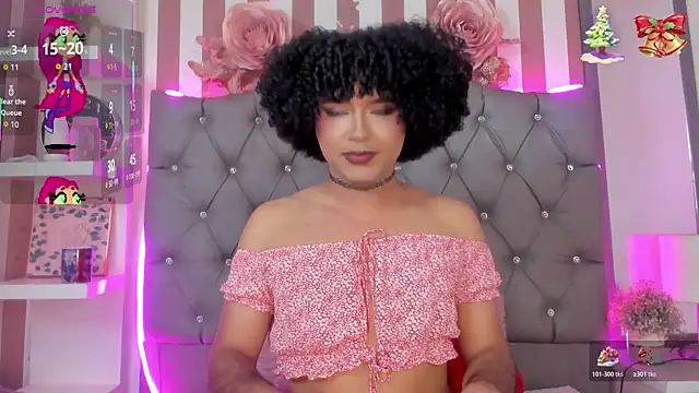 Snapshot of Star-Fire chatting on December 17, 2025, 9:10 pm Star-Fire online show from December 17, 2025, 9:10 pm