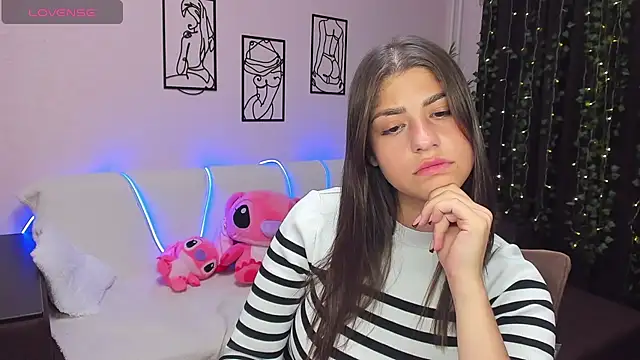 MaryMayson online show from September 8, 2025, 4:39 pm