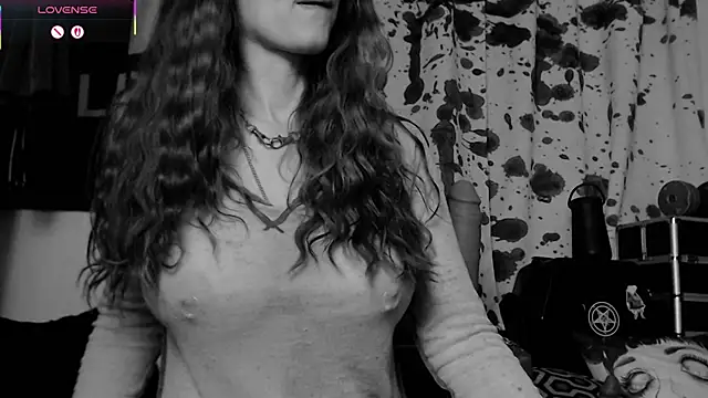 Silentmary online show from November 24, 2025, 4:12 am