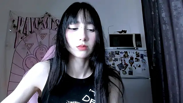 Snapshot of Holy420lolii chatting on May 15, 2026, 3:41 pm Holy420lolii online show from May 15, 2026, 3:41 pm