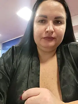 GeorgiaLerox online show from November 23, 2025, 1:22 pm