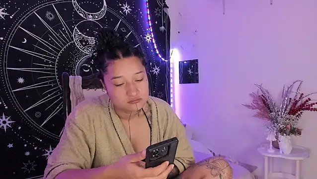 Eva Lee  online show from February 21, 2026, 8:37 am