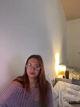 lovebellagrey online show from May 5, 2026, 9:17 am