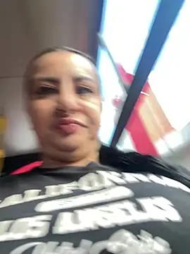 Snapshot of Abril_Luv chatting on July 16, 2026, 12:00 pm Abril Luv online show from July 16, 2026, 12:00 pm