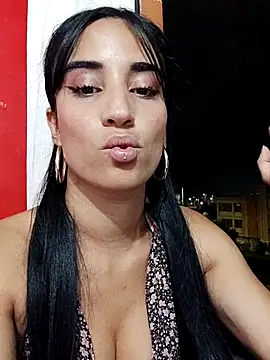 Snapshot of _nathaly_sweet chatting on February 14, 2025, 4:04 am nathaly sweet online show from February 14, 2025, 4:04 am