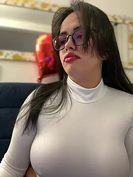 Snapshot of andra_rose chatting on February 14, 2025, 12:09 am andra rose online show from February 14, 2025, 12:09 am