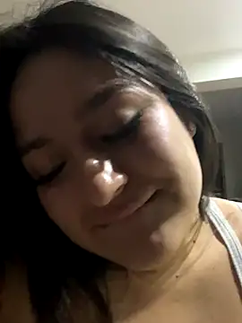 LuceroRm online show from December 3, 2025, 4:20 am