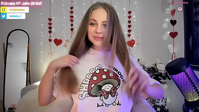 ImKeira online show from February 15, 2026, 8:05 pm