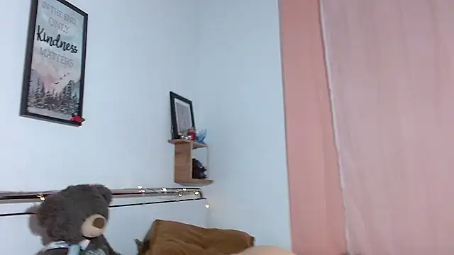 nickyCollins online show from February 15, 2025, 8:33 am