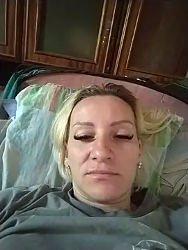 Snapshot of ulika1989 chatting on June 22, 2026, 6:21 am ulika1989 online show from June 22, 2026, 6:21 am