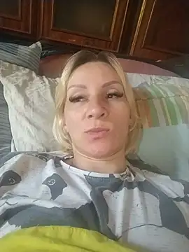 Snapshot of ulika1989 chatting on June 28, 2026, 6:19 am ulika1989 online show from June 28, 2026, 6:19 am