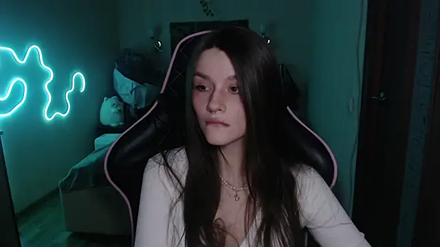 jeann elsaa online show from January 15, 2025, 7:23 pm