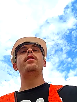 stonerkid578 online show from October 9, 2025, 3:32 pm