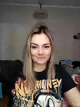 Snapshot of KrissSexi chatting on February 12, 2025, 2:43 pm KrissSexi online show from February 12, 2025, 2:43 pm