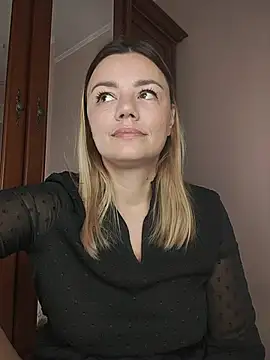 KrissSexi online show from October 30, 2025, 5:53 am