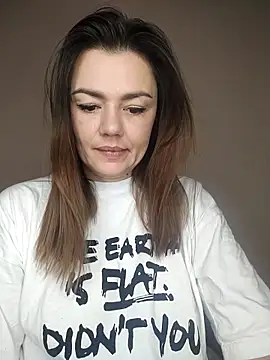 KrissSexi online show from February 7, 2026, 6:50 am