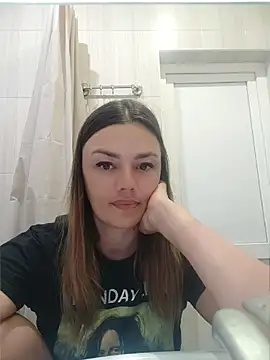 KrissSexi online show from July 8, 2026, 3:44 am